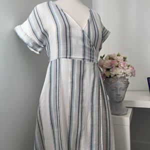 FOREVER 21 Striped Dress